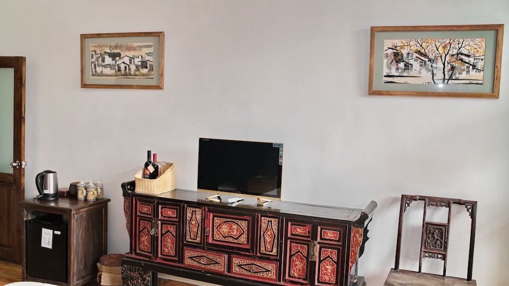 Family Room, Multiple Beds, River View photo 1