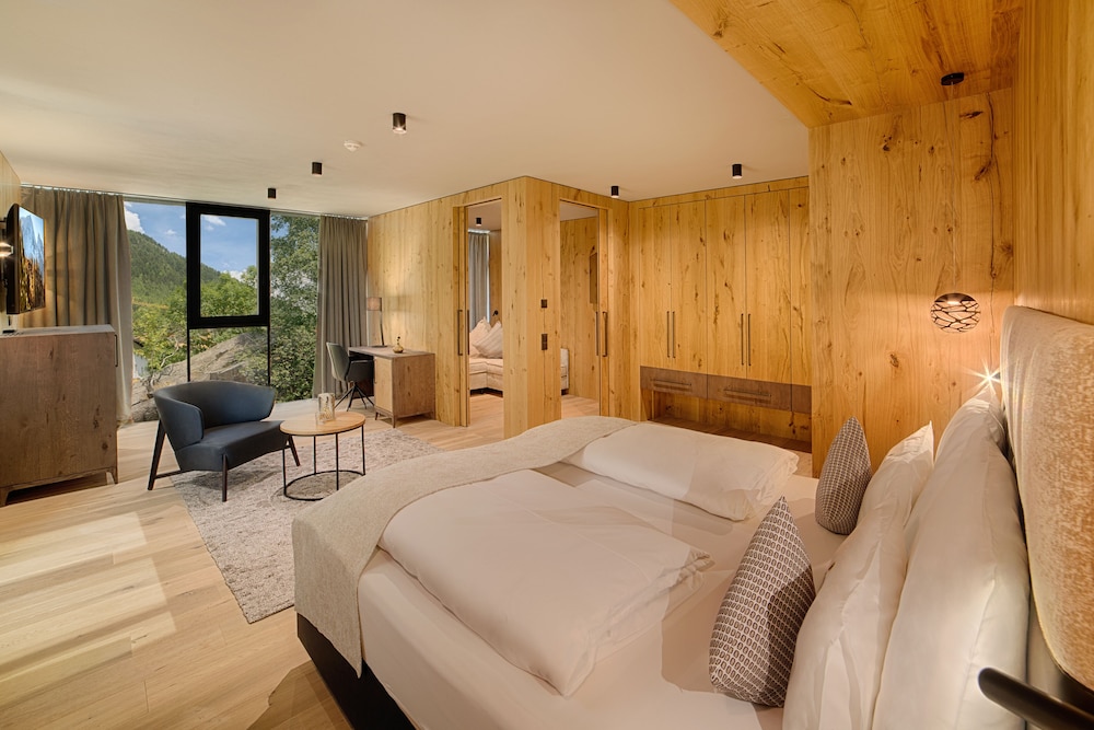 Executive Suite photo 3