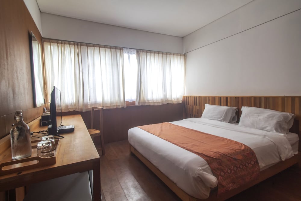 Deluxe Room - Photo 8