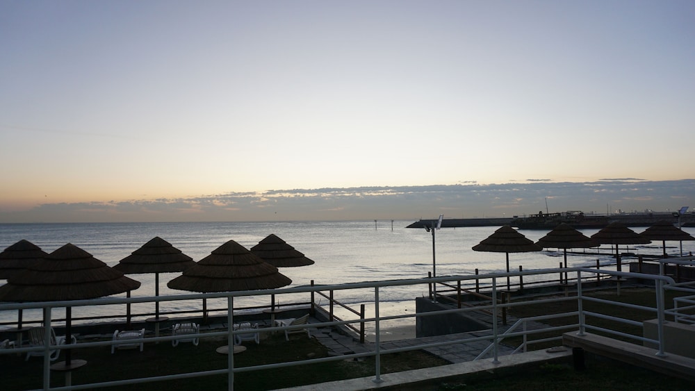 Suite, 2 Bedrooms, Sea View - Photo 4