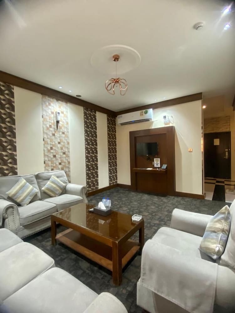 Deluxe Studio Suite photo 1