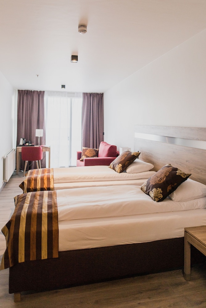 Superior Double or Twin Room, Accessible, Private Bathroom photo 1