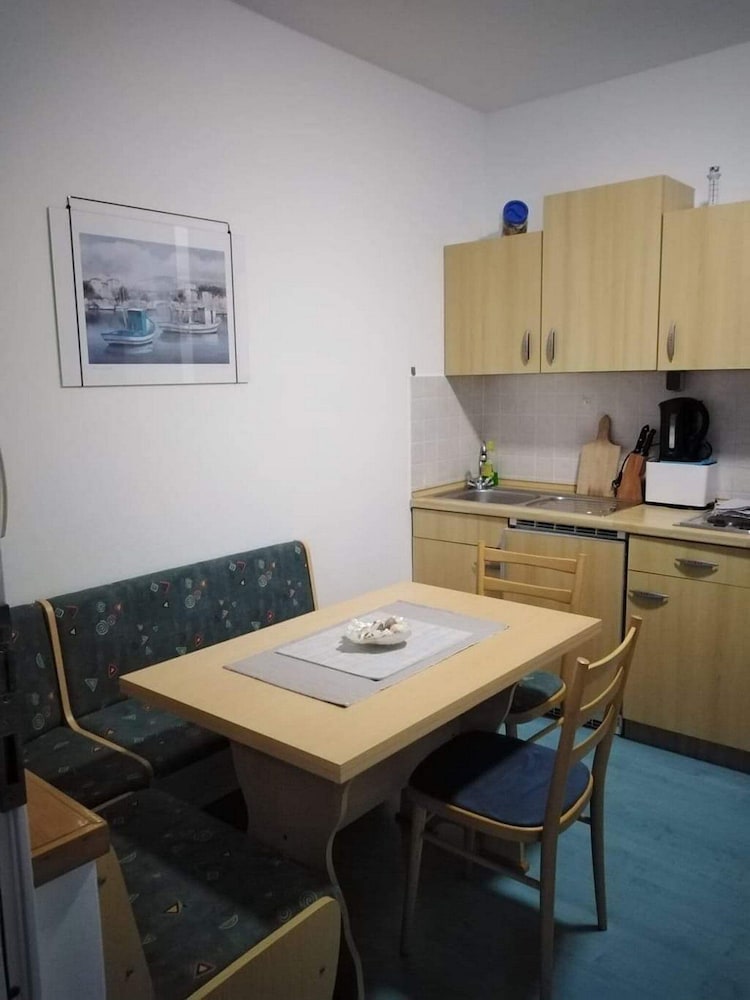 Apartment (One Bedroom Apartment with Balcony an) photo 3