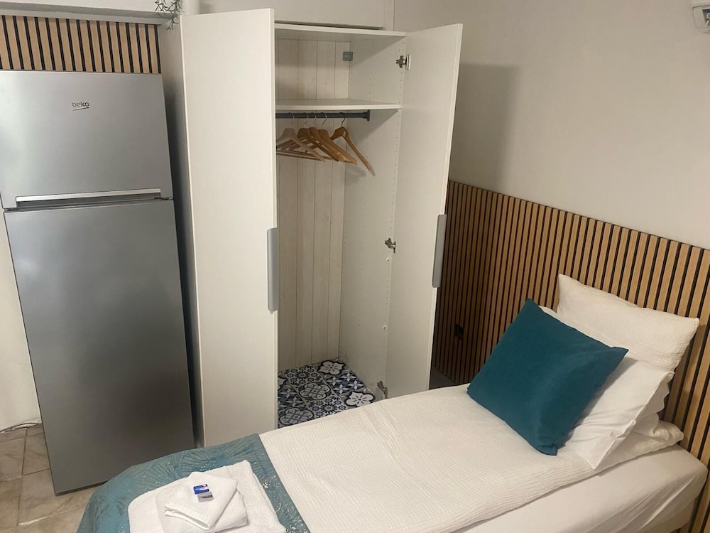 Twin Studio Suite photo 2