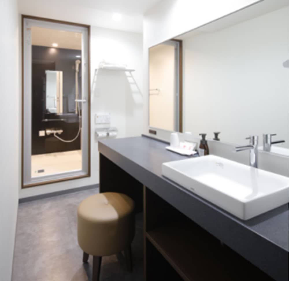 Deluxe Twin Room, Smoking - Photo 3