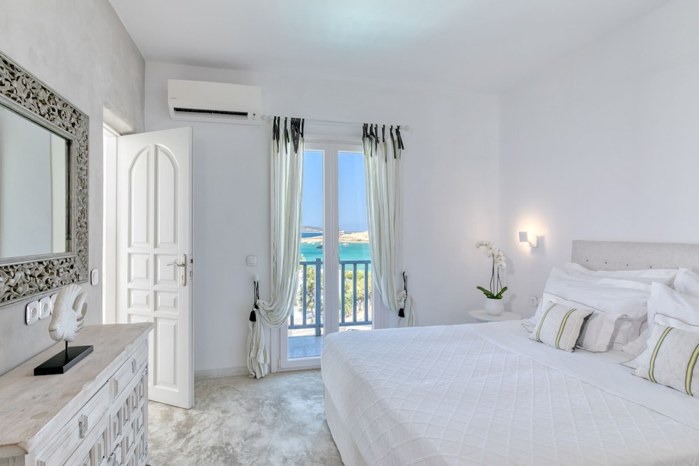 Sea View Honeymoon Suite, Jetted Tub