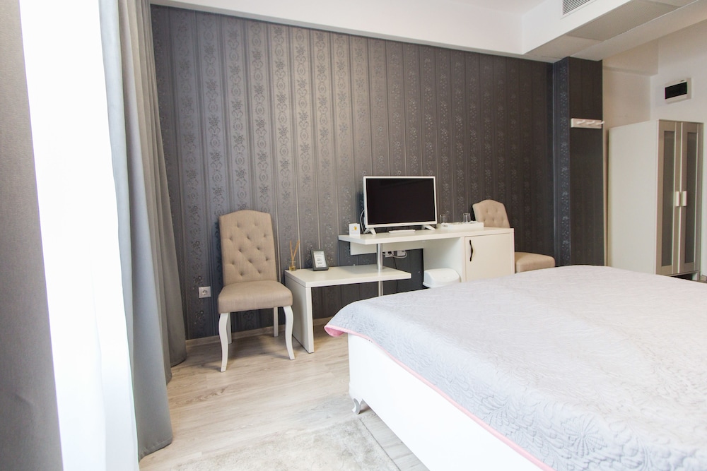 Deluxe Double Room Single Use photo 2