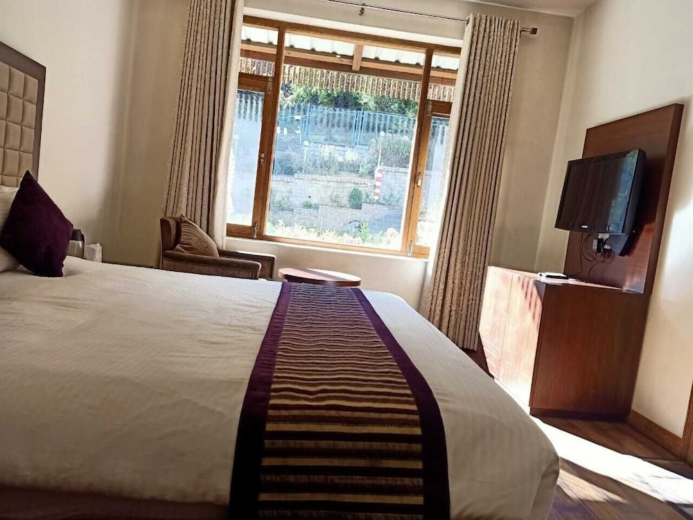 4 Room Cottage - Photo 2