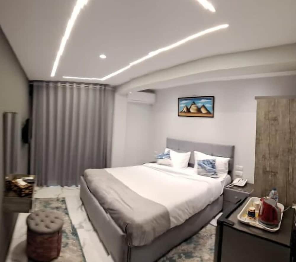 Deluxe Room, 1 Bedroom photo 2