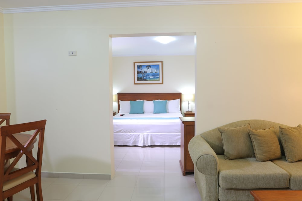 Superior Suite, 2 Queen Beds photo 1