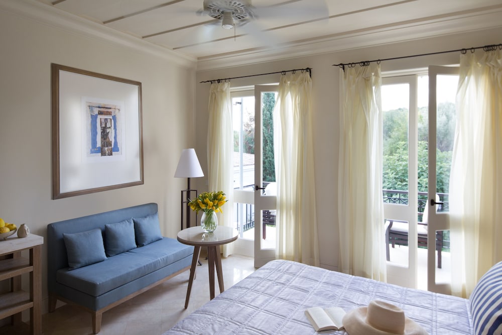 Standard Double Room, Garden View