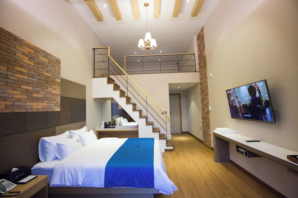 Family Duplex, Ocean View