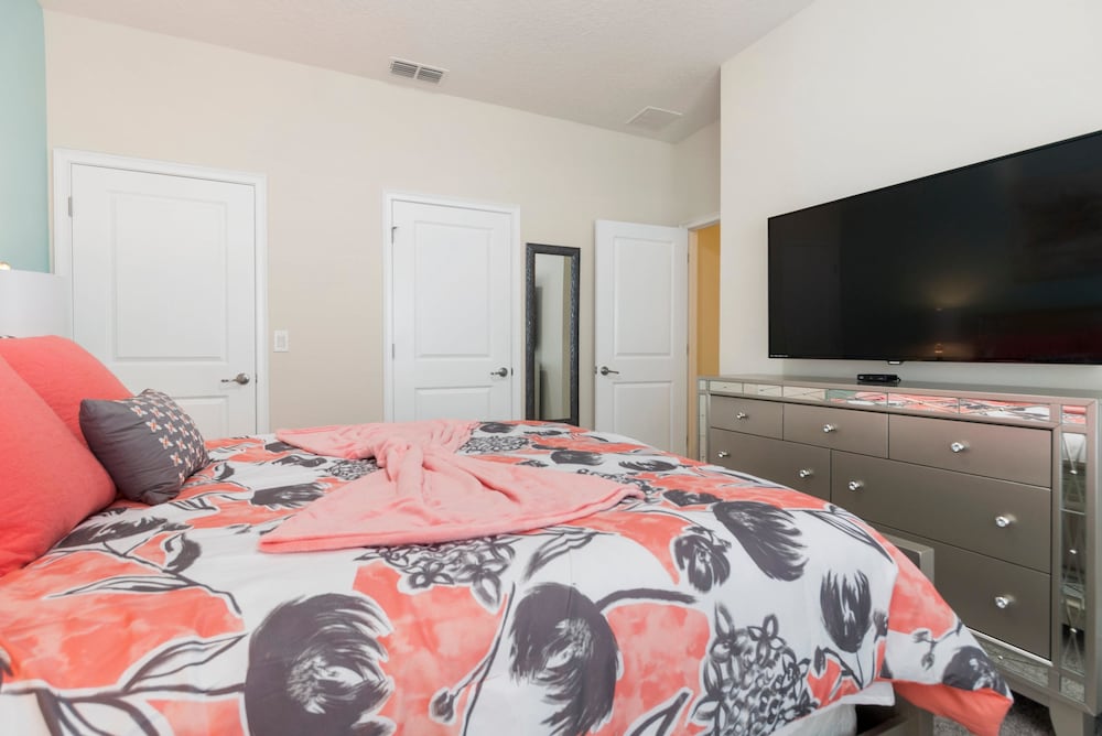 House, Multiple Beds (VIlla Kerpen - Storey Lake)