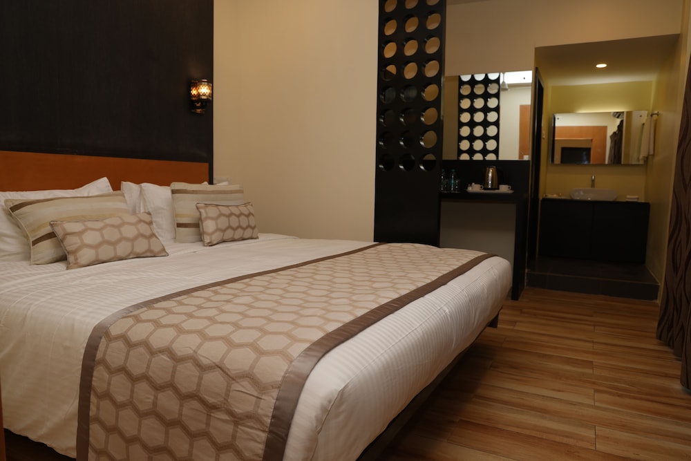 Junior Suite - Photo 1