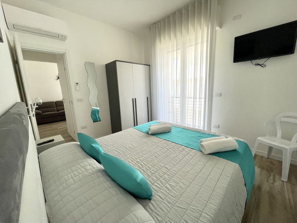 Apartment, 1 Bedroom - Photo 2
