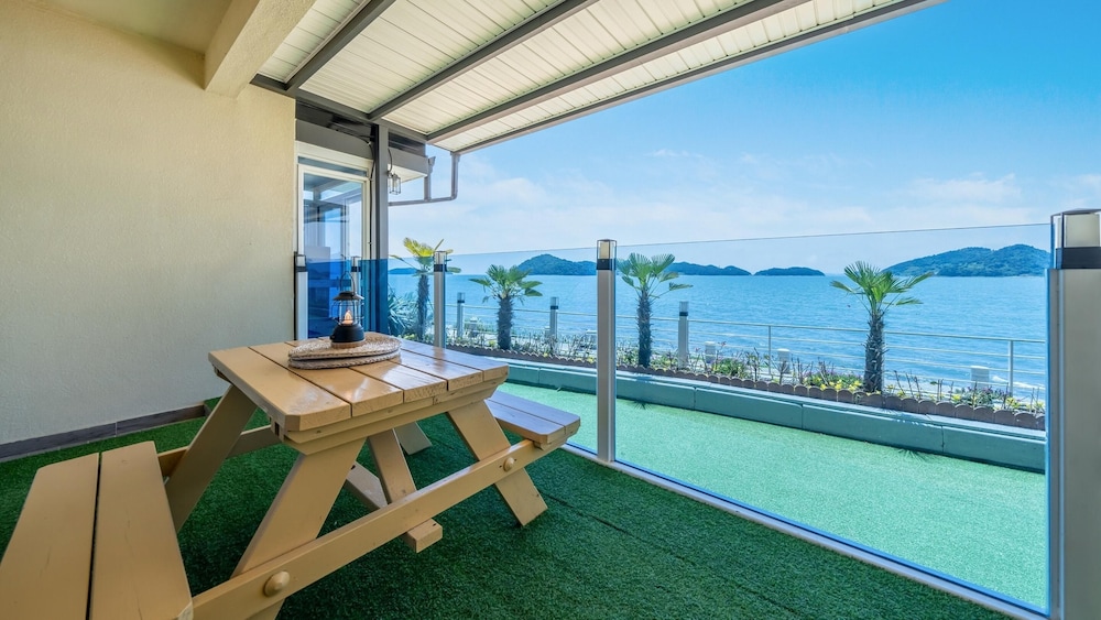 Basic Room, 1 Bedroom (ROOM 103) - Photo 10