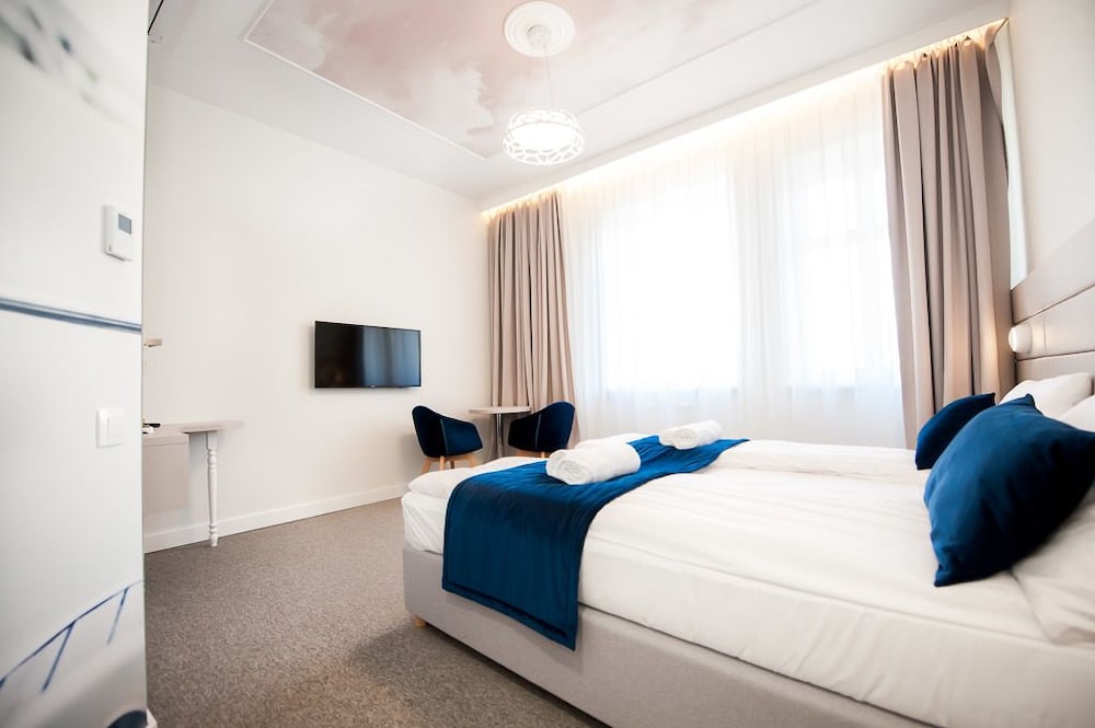 Standard Double Room - Photo 1
