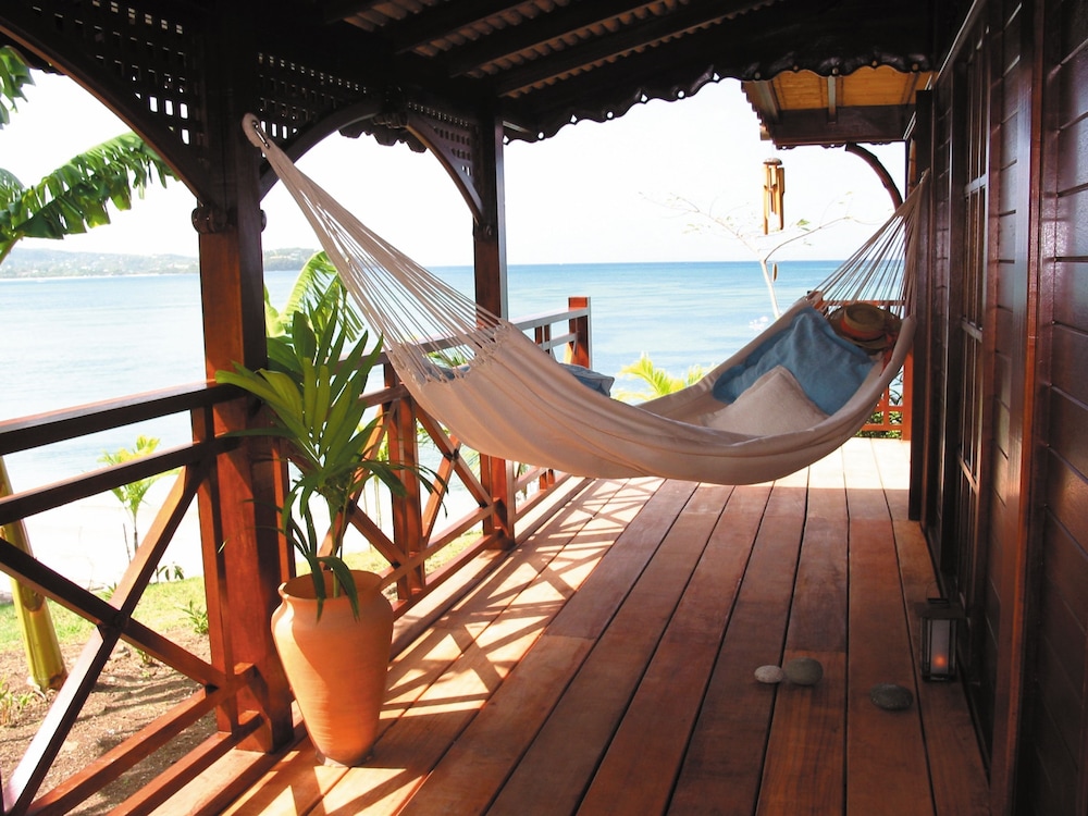 Water’s Edge Cottage