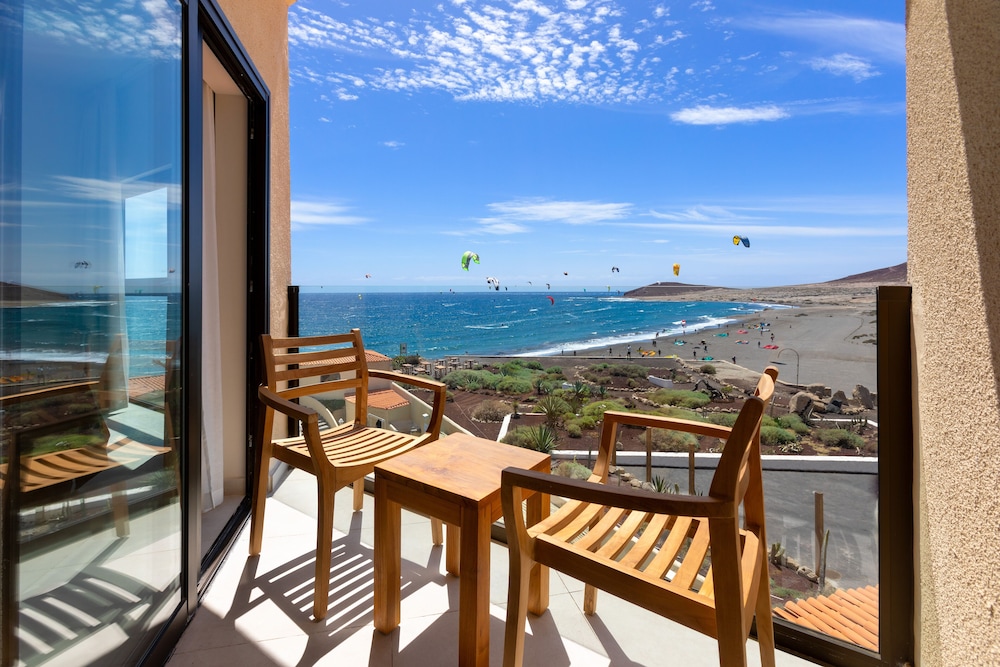 Superior Double Room, Balcony, Sea View - Photo 22