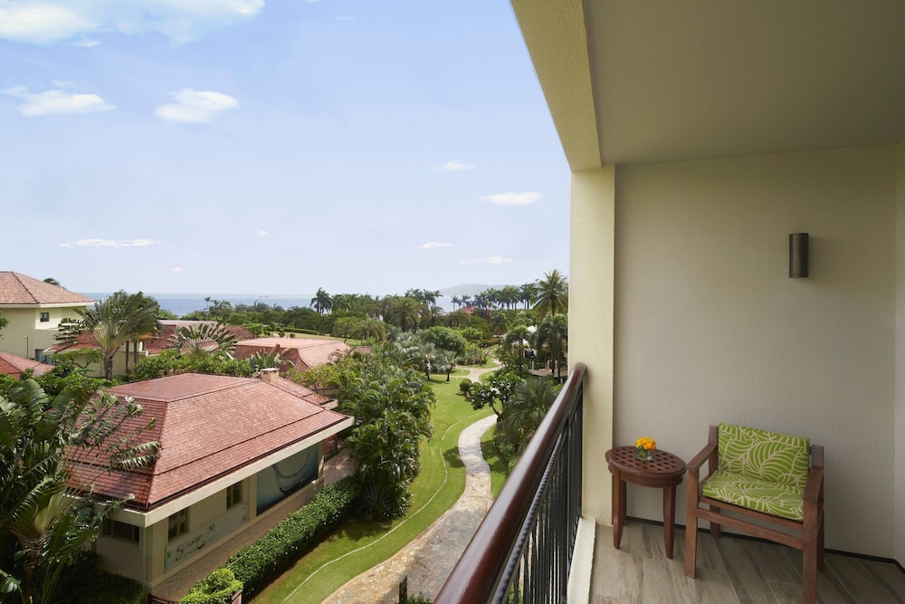 Grand Room, 2 Double Beds, Ocean View, Oceanfront photo 2