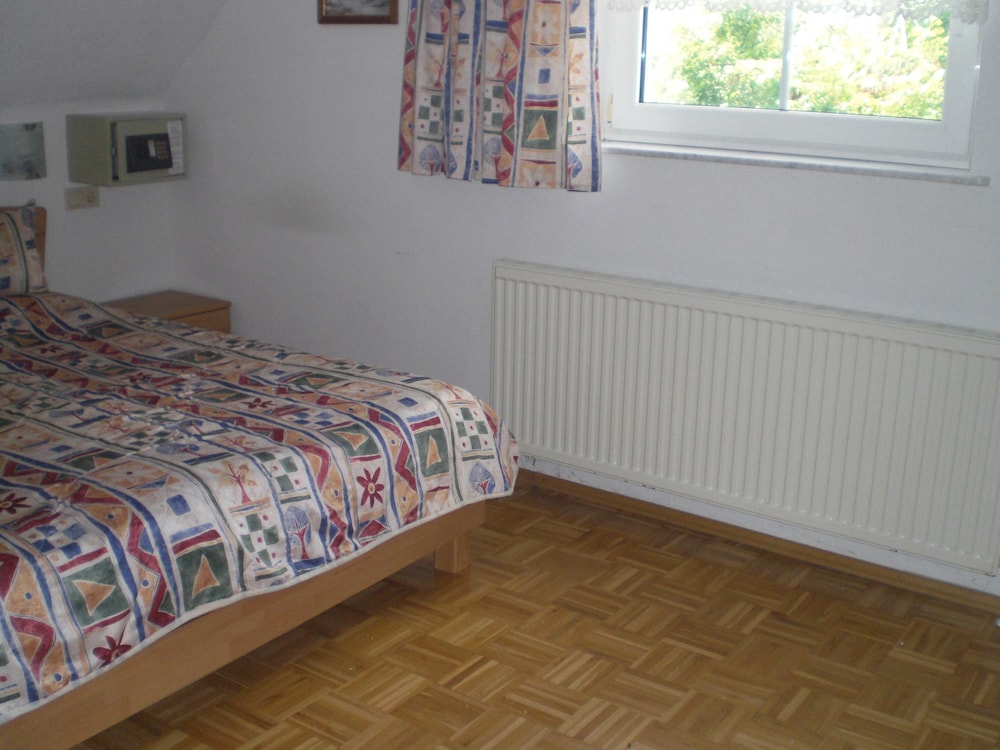 Economy Double Room photo 3