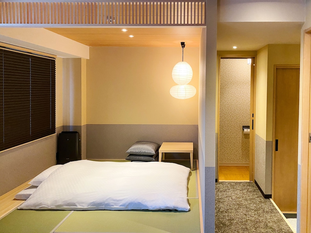 Queen Room With Tatami, Non Smoking photo 3