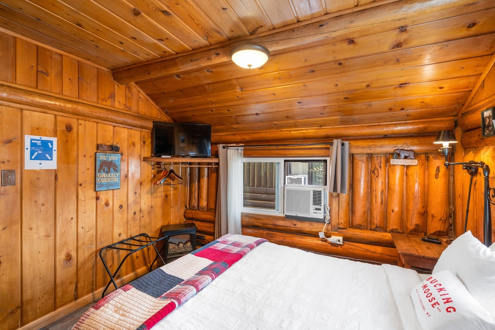 Bear Cabin #13 photo 3