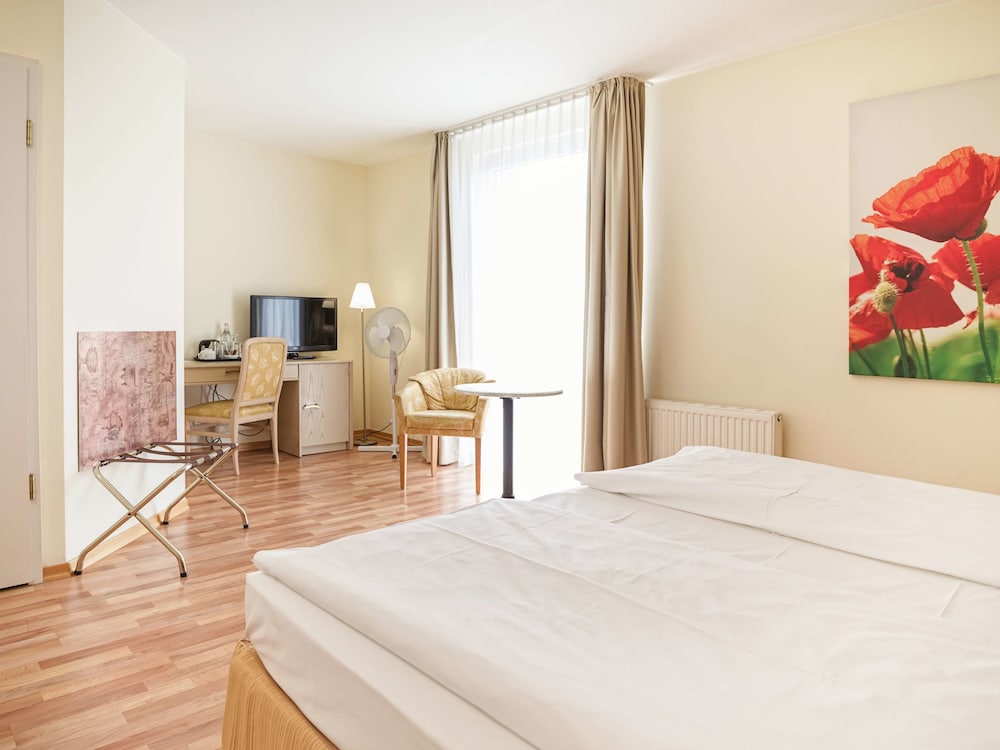 Standard Room, 2 Twin Beds photo 1