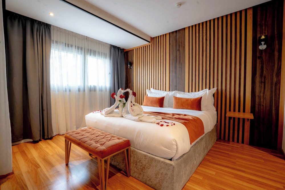 Deluxe Double Room - Photo 3