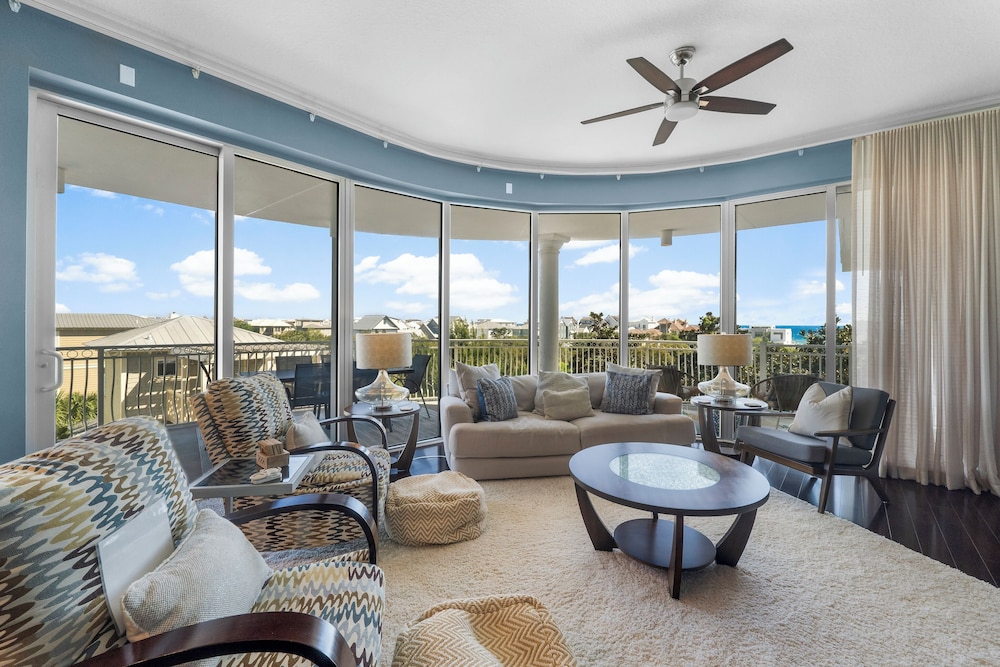 Condo photo 1