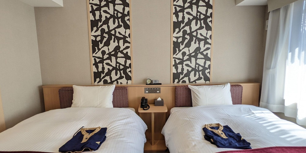 Twin Room, Non Smoking - Photo 5