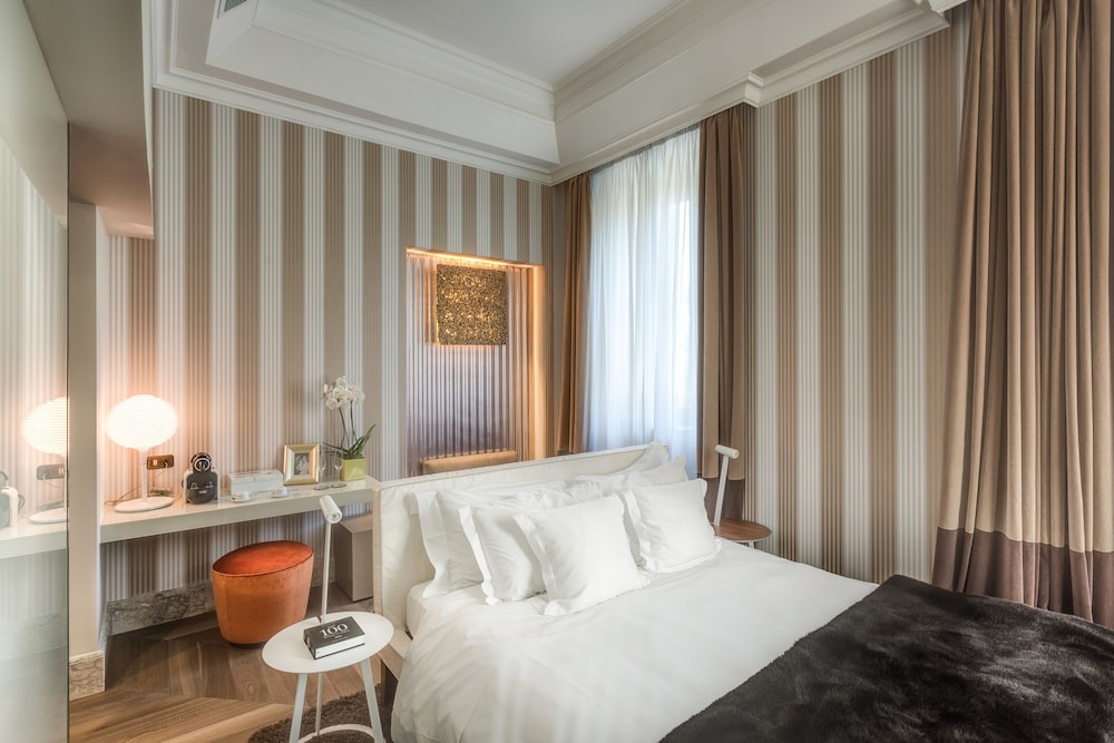 Executive Double Room, City View
