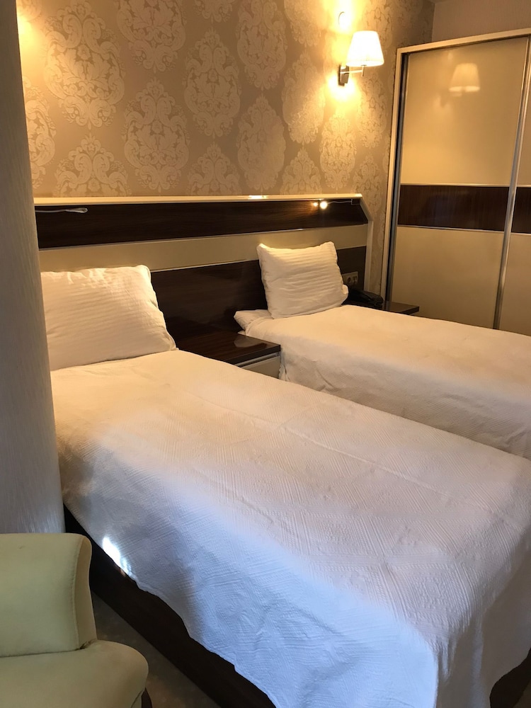 Standard Twin Room photo 1
