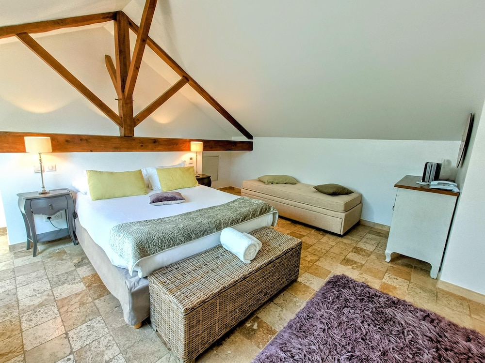 XXChambre Triple, 1 grand lit et 1 canapé-lit, non-fumeur