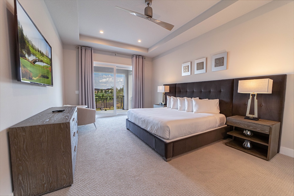 5 Bedroom Golf Course View Luxury Home