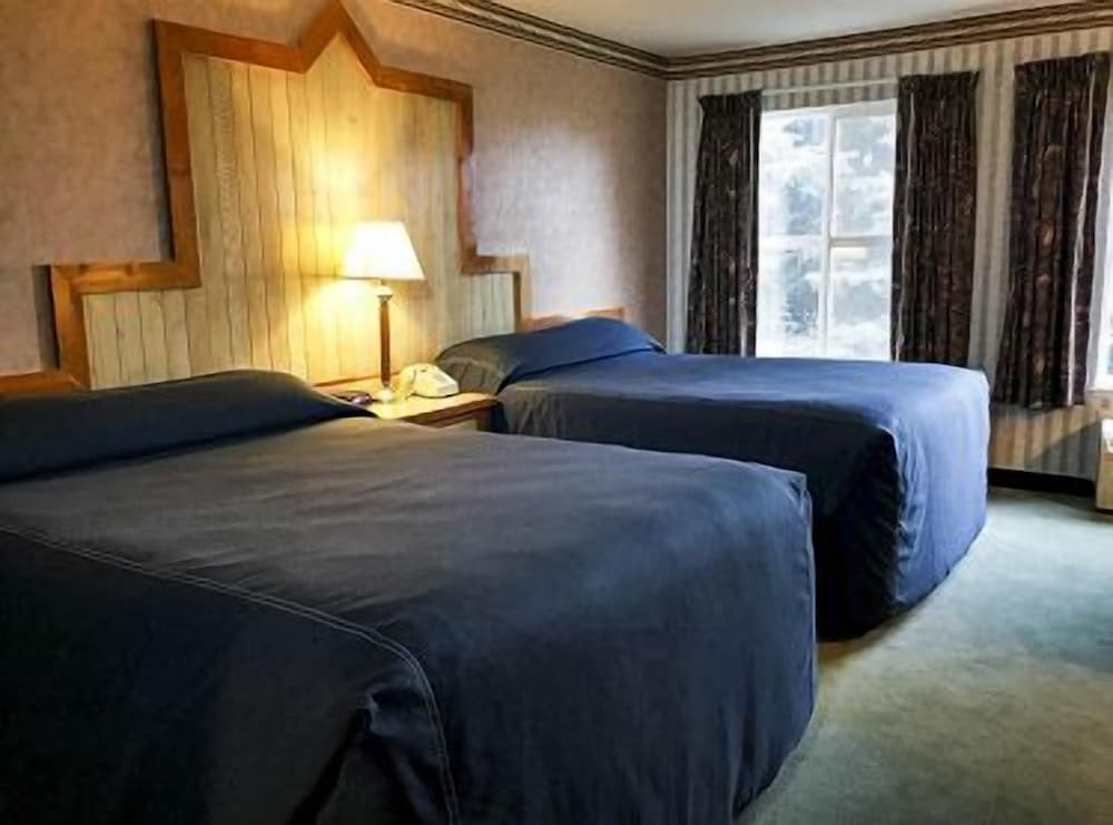 Horseshu Pet Friendly 2 Queen, Across the street from Cactus Petes Resort Casino photo 1