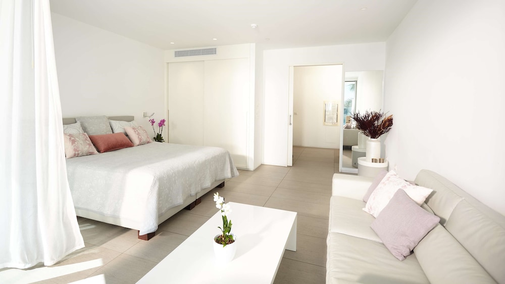 Studio, Accessible (XS, Shared Pool)