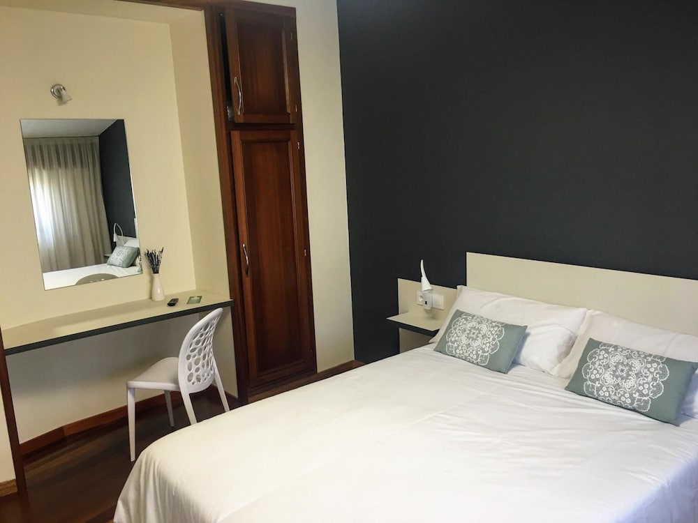 Double Room, 1 Queen Bed photo 2