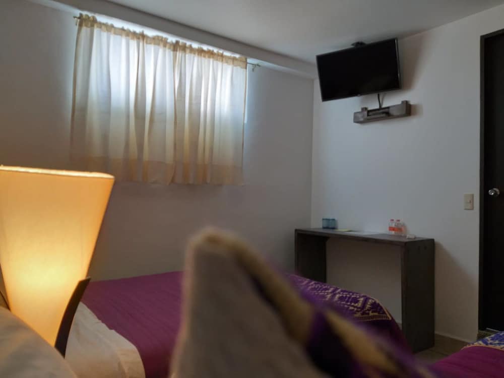 Classic Quadruple Room, Multiple Beds, Non Smoking (Lila) photo 3