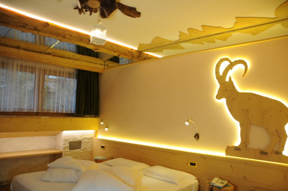 Classic Twin Room photo 3
