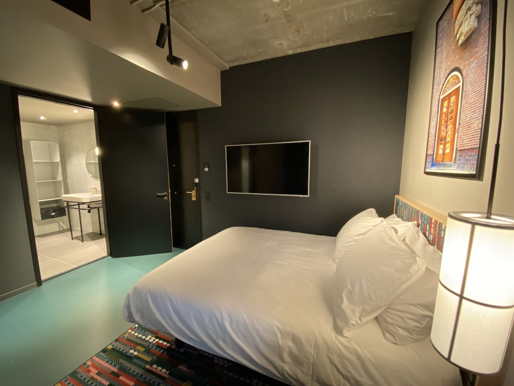 Corner Double Room photo 3