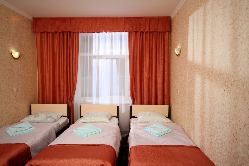 Comfort Triple Room