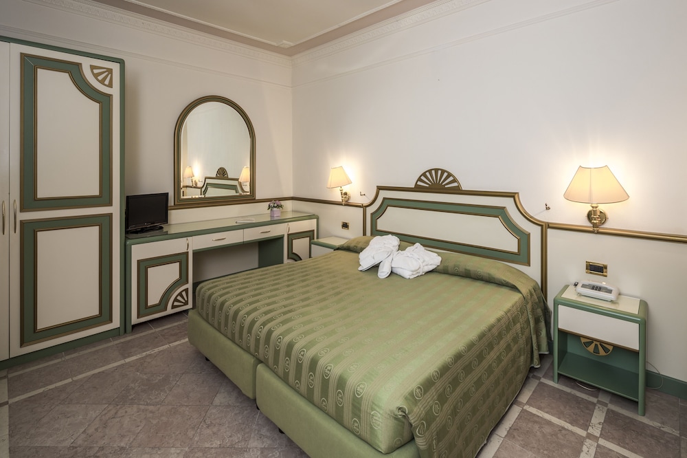 Elite Double or Twin Room (Superior) - Photo 1