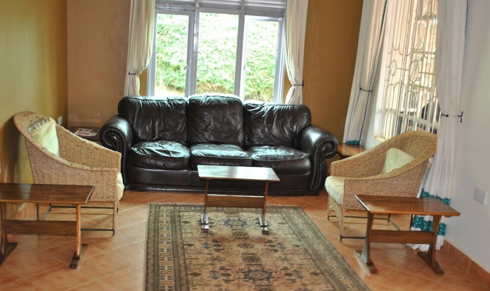 Family Room photo 1