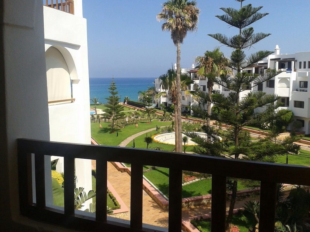 Apartment, 2 Bedrooms, Smoking, Garden View photo 3