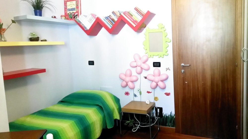 Twin Room, Shared Bathroom