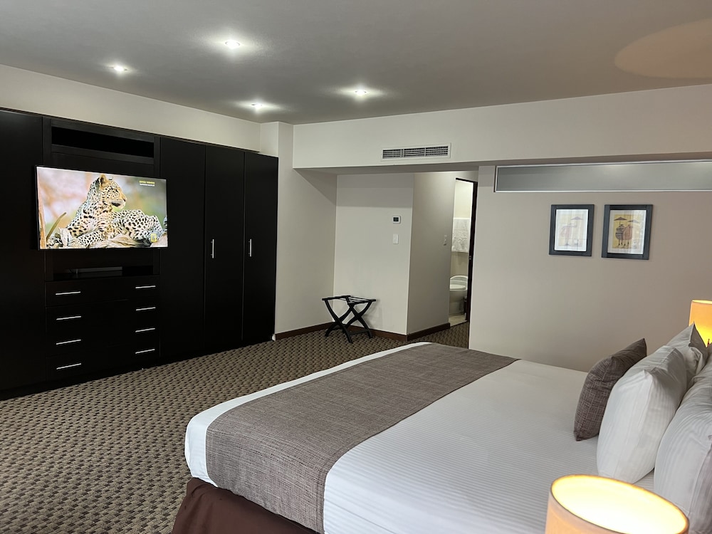 Master Suite - Photo 1