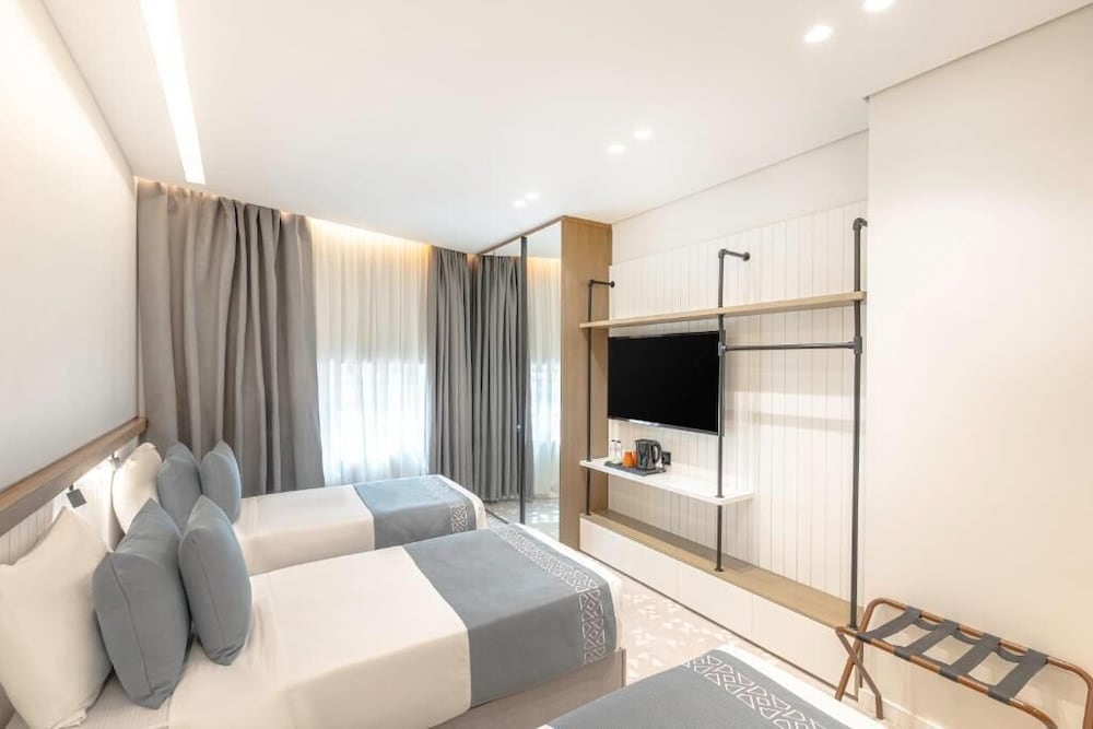 Classic Room, 3 Twin Beds photo 1