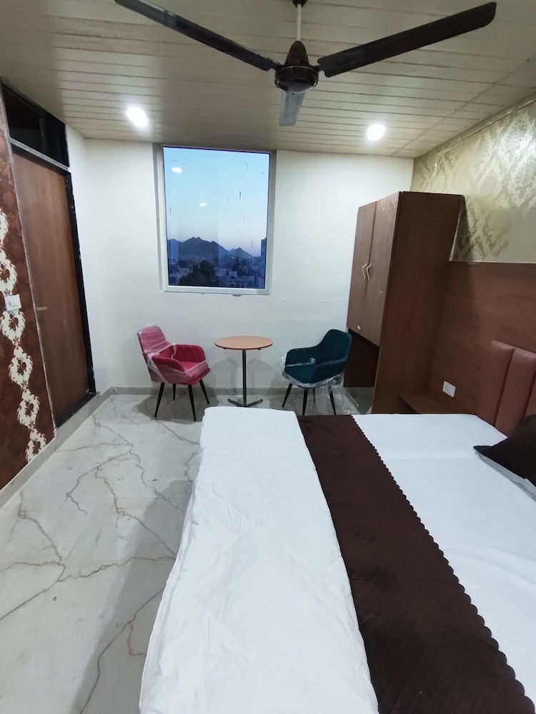 Comfort Double or Twin Room, City View photo 3