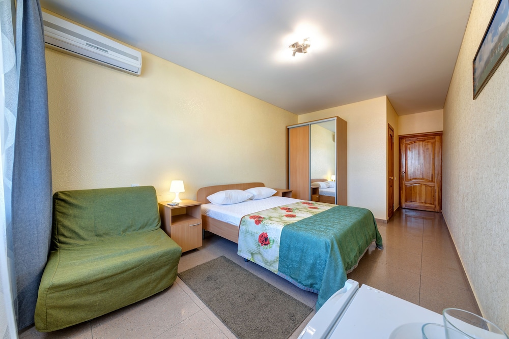 Comfort Room photo 2